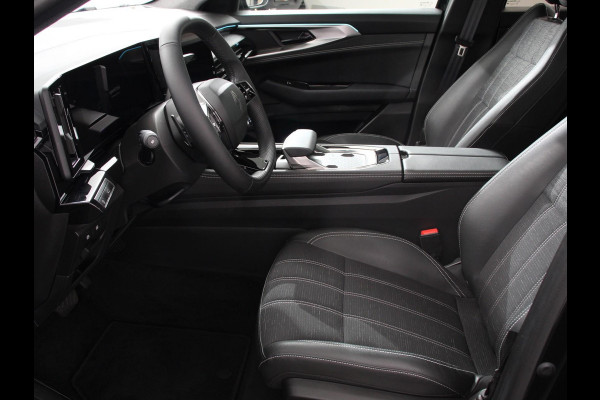 Renault Austral 1.3 mild hybrid 160 X-Tronic | Climate control | Cruise Control adaptief | Panorama dak | LED | Navigatie Sfeerverlichting Elektrische achterklep Stoel + stuurverwarming | 360* camera | Premium audio Arkamys