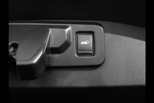 Renault Austral 1.3 mild hybrid 160 X-Tronic | Climate control | Cruise Control adaptief | Panorama dak | LED | Navigatie Sfeerverlichting Elektrische achterklep Stoel + stuurverwarming | 360* camera | Premium audio Arkamys