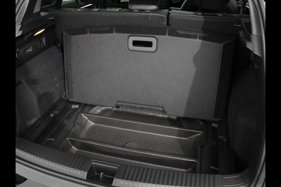 Renault Austral 1.3 mild hybrid 160 X-Tronic | Climate control | Cruise Control adaptief | Panorama dak | LED | Navigatie Sfeerverlichting Elektrische achterklep Stoel + stuurverwarming | 360* camera | Premium audio Arkamys