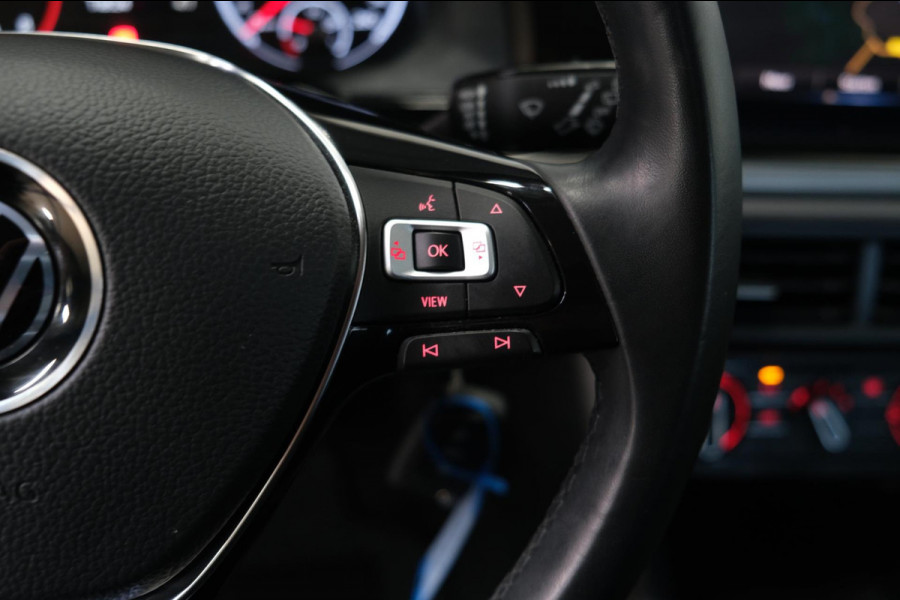 Volkswagen Polo 1.0 TSI Comfortline - N.A.P. Airco, Cruise, Navi, PDC.