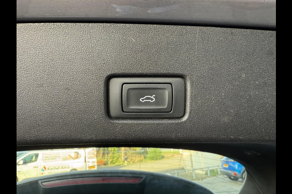 Audi Q4 e-tron 40 Advanced 77 kWh | Navi | Leder | Virtual |