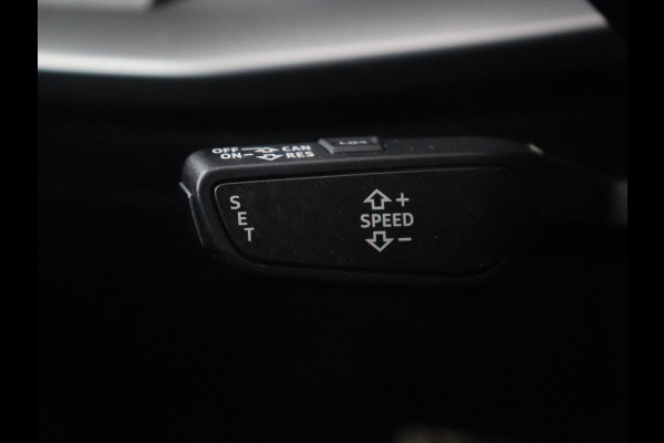 Audi A3 35 TFSI S edition | Carplay | Sportstoelen | Full LED | Navigatie | Half leder | Virtual Cockpit | Climate control | Parkeerhulp | Cruise control | Bluetooth | DAB | Sportstuur