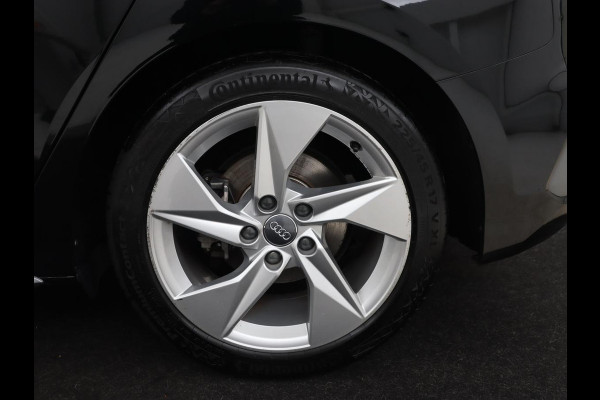 Audi A3 35 TFSI S edition | Carplay | Sportstoelen | Full LED | Navigatie | Half leder | Virtual Cockpit | Climate control | Parkeerhulp | Cruise control | Bluetooth | DAB | Sportstuur