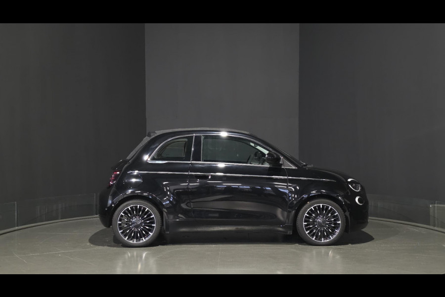 Fiat 500C La Prima 42 kWh | Camera | Stoelverwarming | Carplay