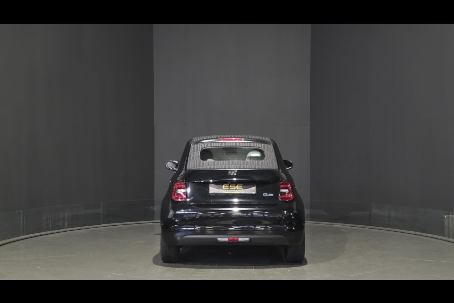 Fiat 500C La Prima 42 kWh | Camera | Stoelverwarming | Carplay