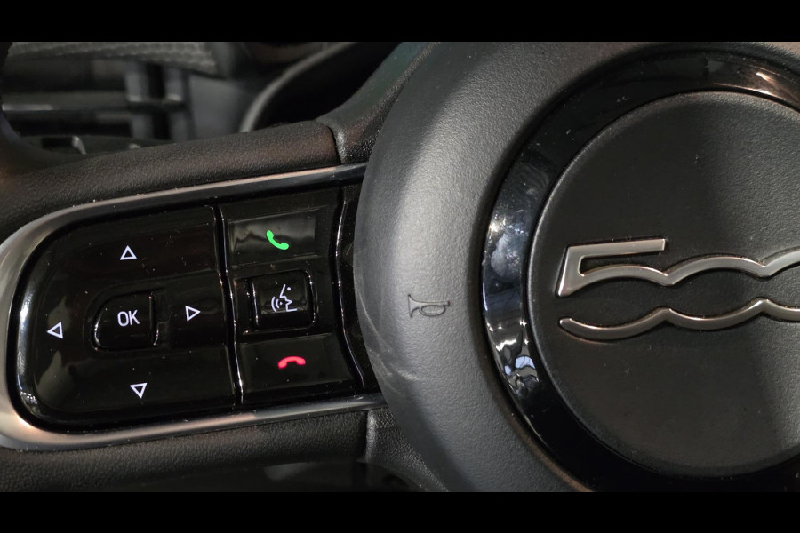 Fiat 500C La Prima 42 kWh | Camera | Stoelverwarming | Carplay