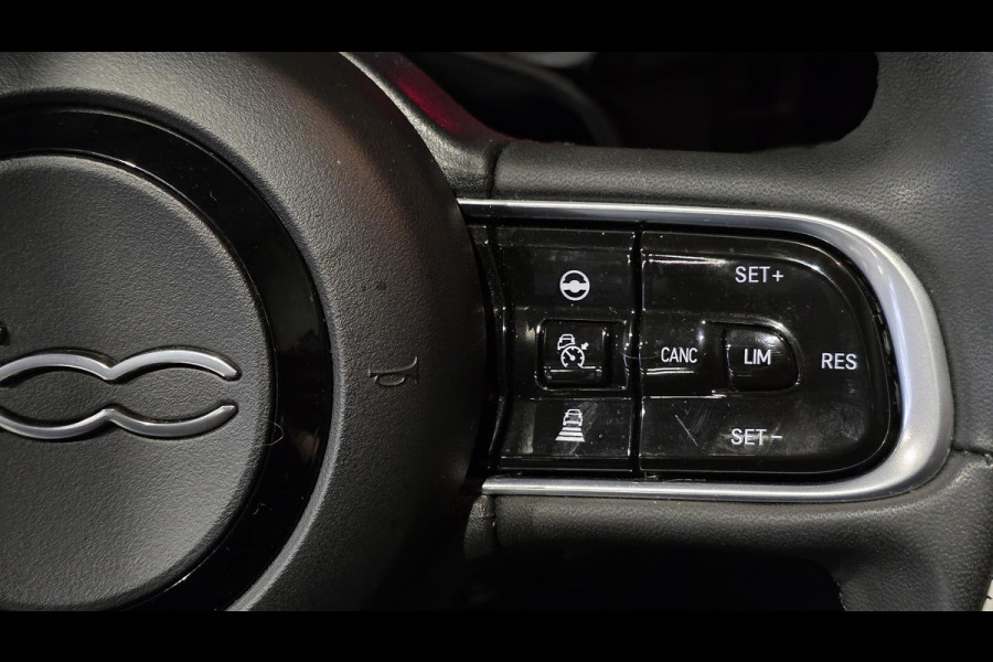 Fiat 500C La Prima 42 kWh | Camera | Stoelverwarming | Carplay