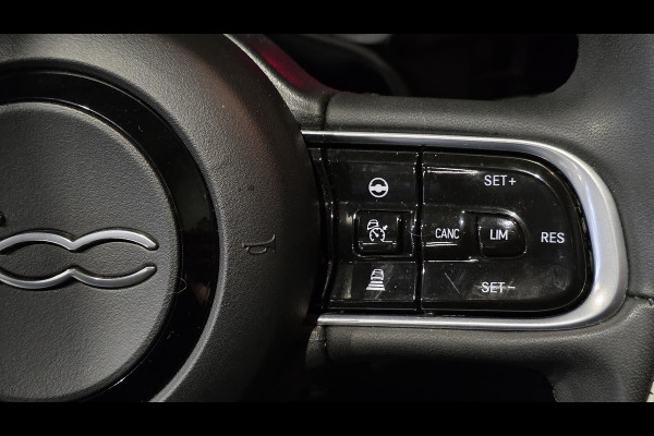 Fiat 500C La Prima 42 kWh | Camera | Stoelverwarming | Carplay
