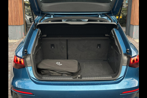 Audi A3 Sportback 40 TFSI e Edition 204 PK Panoramadak Adaptive Cruise LED DAB+