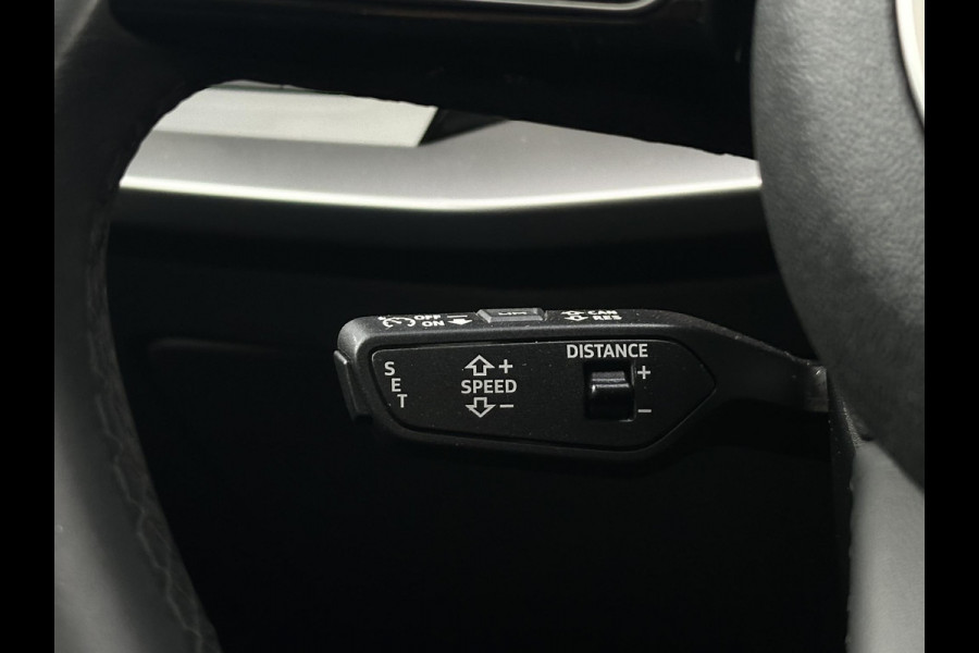 Audi A3 Sportback 40 TFSI e Edition 204 PK Panoramadak Adaptive Cruise LED DAB+