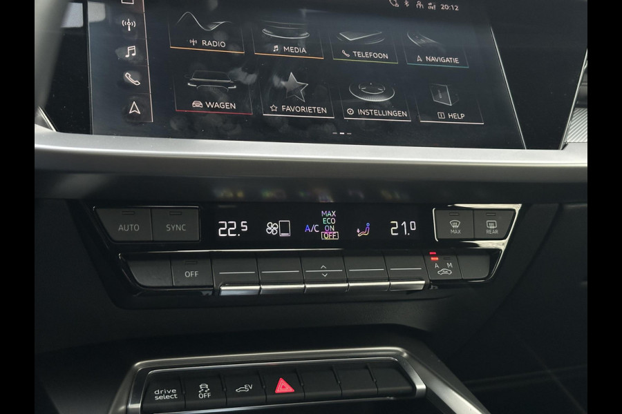 Audi A3 Sportback 40 TFSI e Edition 204 PK Panoramadak Adaptive Cruise LED DAB+