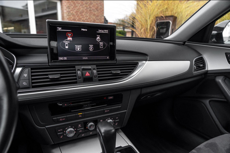 Audi A6 Avant 1.8 TFSI ultra 190 PK Adaptive Trekhaak Pano Half/Leer PDC 19'' S-Line