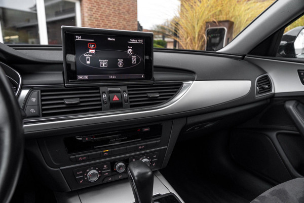 Audi A6 Avant 1.8 TFSI ultra 190 PK Adaptive Trekhaak Pano Half/Leer PDC 19'' S-Line
