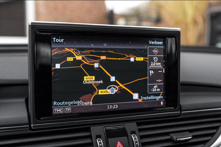 Audi A6 Avant 1.8 TFSI ultra 190 PK Adaptive Trekhaak Pano Half/Leer PDC 19'' S-Line