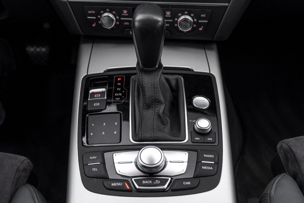 Audi A6 Avant 1.8 TFSI ultra 190 PK Adaptive Trekhaak Pano Half/Leer PDC 19'' S-Line