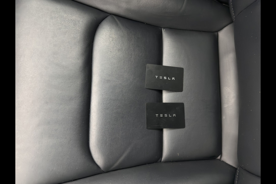 Tesla Model 3 Long Range AWD 75 kWh [3-Fase] {SOH-86%} (INCL-BTW)  Aut. *HEATPUMP | PANO | AUTO-PILOT | LUXURY-LEATHER | KEYLESS | FULL-LED | MEMORY-PACK | SURROUND-VIEW | DAB | CARPLAY | DIGI-COCKPIT | LANE-ASSIST | COMFORT-SEATS | 18"ALU*