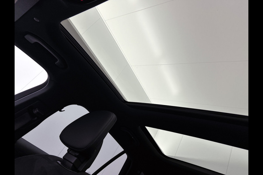 Mercedes-Benz C-Klasse Estate 180 Star Edition AMG Panoramadak elct. | 5 spaaks licht metalen velgen | Naviagtie | parking support met camera achter\| Inclusief 24 maanden Mercedes-Benz Certified garantie voor Europa.