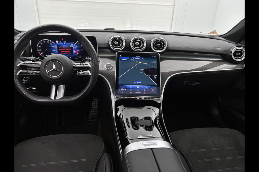 Mercedes-Benz C-Klasse Estate 180 Star Edition AMG Panoramadak elct. | 5 spaaks licht metalen velgen | Naviagtie | parking support met camera achter\| Inclusief 24 maanden Mercedes-Benz Certified garantie voor Europa.