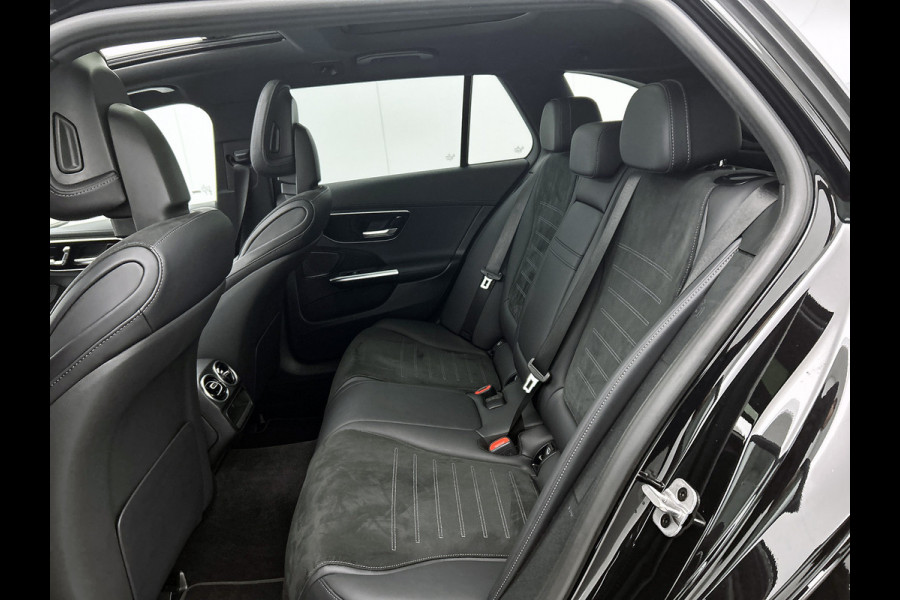 Mercedes-Benz C-Klasse Estate 180 Star Edition AMG Panoramadak elct. | 5 spaaks licht metalen velgen | Naviagtie | parking support met camera achter\| Inclusief 24 maanden Mercedes-Benz Certified garantie voor Europa.