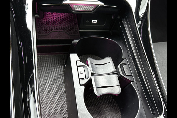 Mercedes-Benz C-Klasse Estate 180 Star Edition AMG Panoramadak elct. | 5 spaaks licht metalen velgen | Naviagtie | parking support met camera achter\| Inclusief 24 maanden Mercedes-Benz Certified garantie voor Europa.