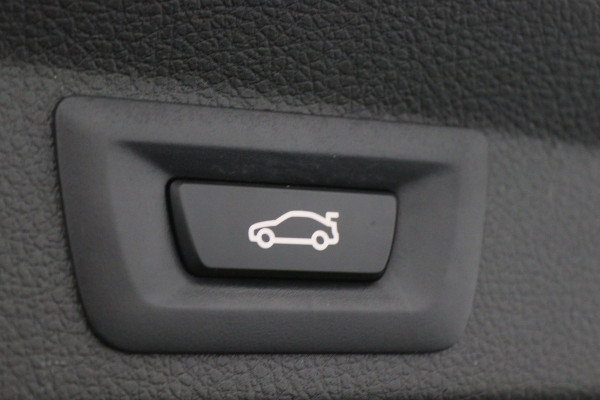 BMW 4 Serie Gran Coupé 418i Executive Edition Climate, Camera, Cruise, Navigatie, Trekhaak, Standkachel, DAB, LED, 18''