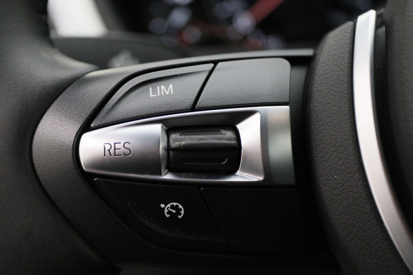 BMW 4 Serie Gran Coupé 418i Executive Edition Climate, Camera, Cruise, Navigatie, Trekhaak, Standkachel, DAB, LED, 18''