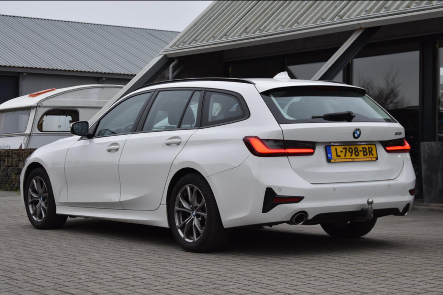BMW 3 Serie Touring 318i High Executive Sport Line | TREKHAAK | APPLE CARPLAY | NAP | DEALER ONDERHOUDEN | ANDROID AUTO