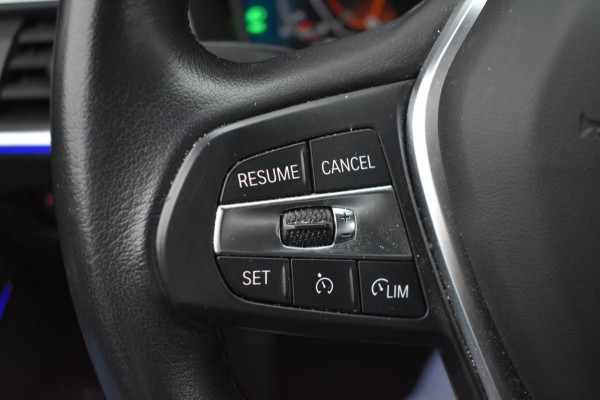 BMW 3 Serie Touring 318i High Executive Sport Line | TREKHAAK | APPLE CARPLAY | NAP | DEALER ONDERHOUDEN | ANDROID AUTO