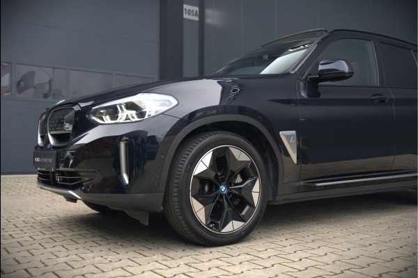 BMW iX3 High Executive 80 kWh | Panoramadak | Keyless | Stoelverwarming | Harman Kardon | Memory Seat | Head-Up Display | 360 Camera | Ambiance Verlichting | Trekhaak | Adaptive LED | Elektrische Stoelen | Apple Carplay |