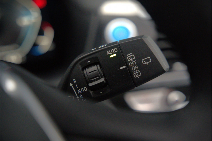 BMW iX3 High Executive 80 kWh | Panoramadak | Keyless | Stoelverwarming | Harman Kardon | Memory Seat | Head-Up Display | 360 Camera | Ambiance Verlichting | Trekhaak | Adaptive LED | Elektrische Stoelen | Apple Carplay |