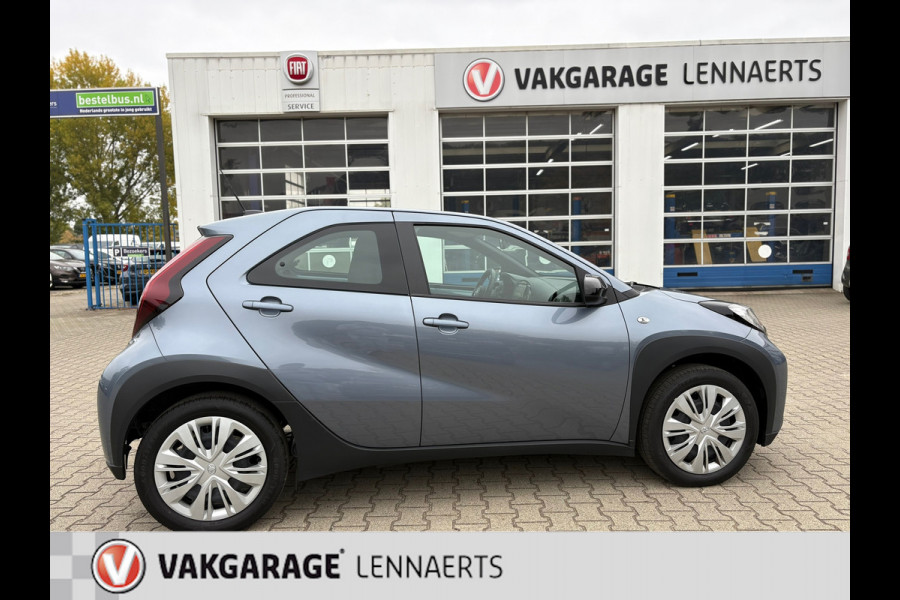 Toyota Aygo X 1.0 VVT-i S-CVT Play Automaat (BOVAG/RIJKLAARPRIJS)