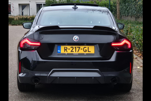 BMW 2 Serie M Sport Coupé 50-jahre Edition Fabrieksgarantie Schuifdak NAP NL CarPlay Camera 100% Dealeronderhouden RIJKLAAR