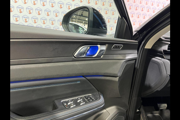 Lynk & Co 01 1.5/PANO/360CAM/AUTO-PILOT/MEMORY/APPLE-CARPLAY