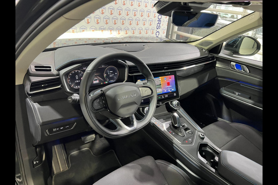 Lynk & Co 01 1.5/PANO/360CAM/AUTO-PILOT/MEMORY/APPLE-CARPLAY