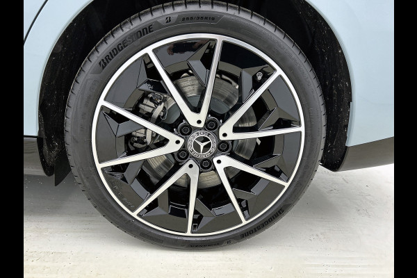 Mercedes-Benz CLA-Klasse 250+ Launch Edition 85 kWh | Smartphone integratie | Antidiefstal pakket URBAN GUARD | Warmtepomp | Adaptieve Cruisecontrol | Memorypakket | 19 inch AMG velgen | Sierdelen aluminium |
