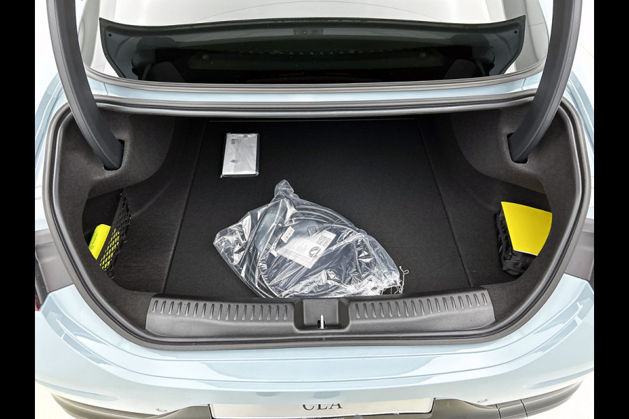 Mercedes-Benz CLA-Klasse 250+ Launch Edition 85 kWh | Smartphone integratie | Antidiefstal pakket URBAN GUARD | Warmtepomp | Adaptieve Cruisecontrol | Memorypakket | 19 inch AMG velgen | Sierdelen aluminium |