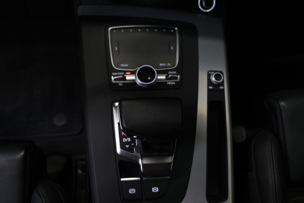 Audi Q5 2.0 TDI quattro Design Pro Line Plus Automaat - N.A.P. Airco, Cruise, Navi, PDC, Camera, Trekhaak.
