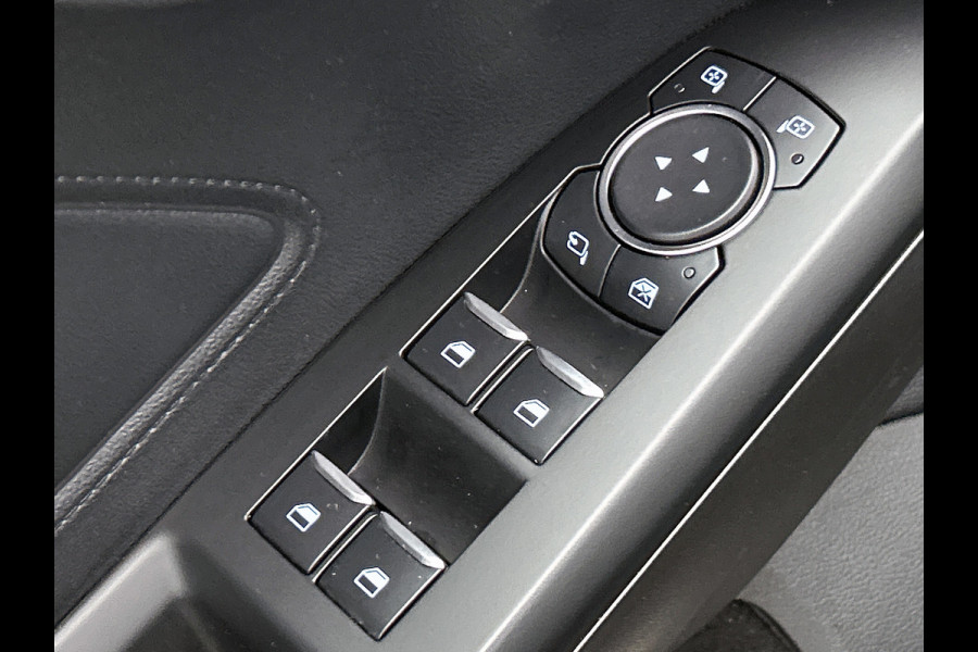 Ford FOCUS Wagon 1.0 EcoBoost Hybrid ST Line Business (NAVIGATIE, CAMERA. CARPLAY, PDC, 1e EIGENAAR, GOED ONDERHOUDEN)