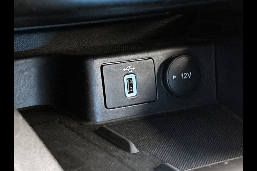 Ford FOCUS Wagon 1.0 EcoBoost Hybrid ST Line Business (NAVIGATIE, CAMERA. CARPLAY, PDC, 1e EIGENAAR, GOED ONDERHOUDEN)