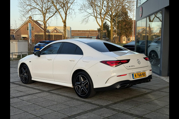 Mercedes-Benz CLA-Klasse 250e Aut. Business Sol. AMG | Navi | Camera | Sfeer Verlichting |