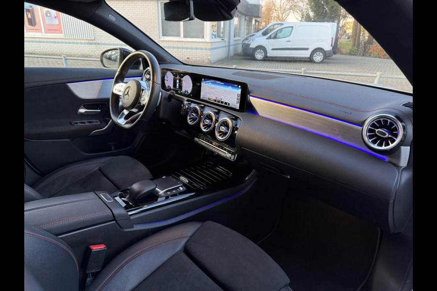 Mercedes-Benz CLA-Klasse 250e Aut. Business Sol. AMG | Navi | Camera | Sfeer Verlichting |