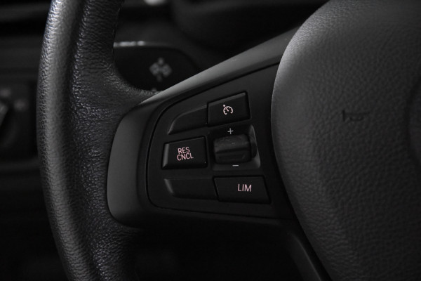 BMW X1 sDrive18i *1ste Eigenaar*Leer*Navigatie*Stoelverwarming*