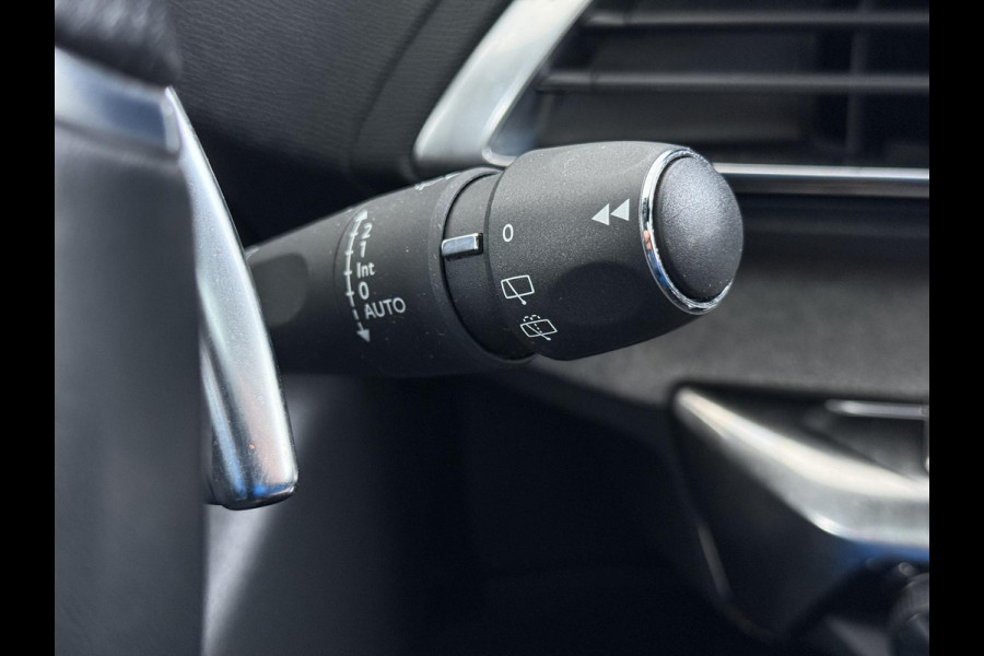 Peugeot 3008 1.6 HYbrid4 300 GT | COMPLETE AUTO| PANO| ELEK. ACHTERKLEP| TREKHAAK| ELEK. STOEL + MASSAGE| FOCAL AUDIO| CAMERA ACHTER + VOOR| STOELVERWARMING| ADAP. CRUISE