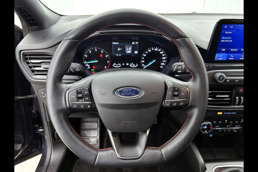Ford FOCUS Wagon 1.0 EcoBoost ST Line Business (STUUR-/STOELVERWARMING, TREKHAAK, CARPLAY, PDC, CLIMA, NAVI, GOED ONDERHOUDEN)