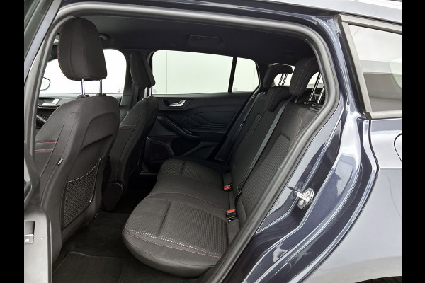 Ford FOCUS Wagon 1.0 EcoBoost ST Line Business (STUUR-/STOELVERWARMING, TREKHAAK, CARPLAY, PDC, CLIMA, NAVI, GOED ONDERHOUDEN)