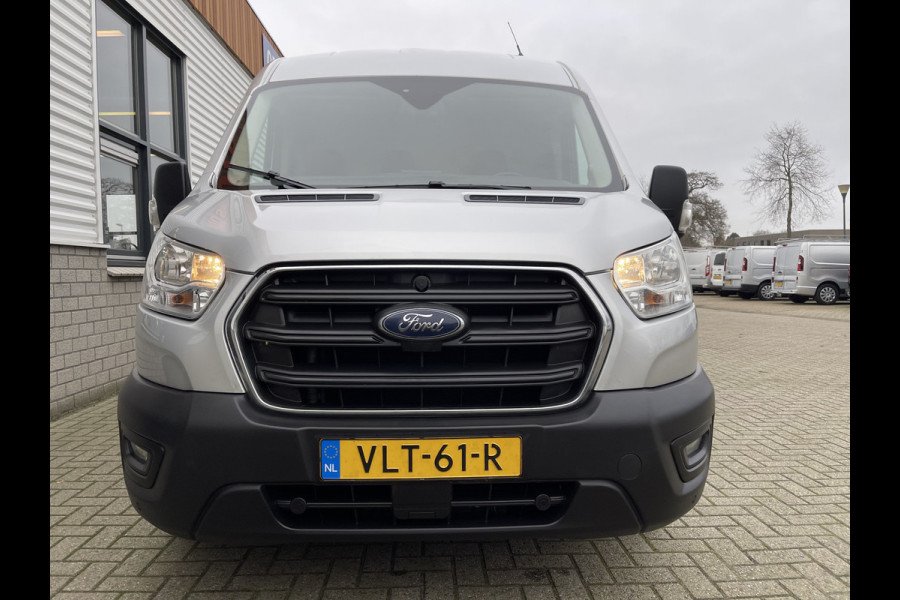 Ford Transit 310 2.0 TDCI 130pk / L3H2 Trend / volledig ingerichte Sortimo laadruimte met omvormer / vaste prijs rijklaar € 19.950 ex btw / lease vanaf € 336 / trekhaak / camera / airco / cruise / navi
