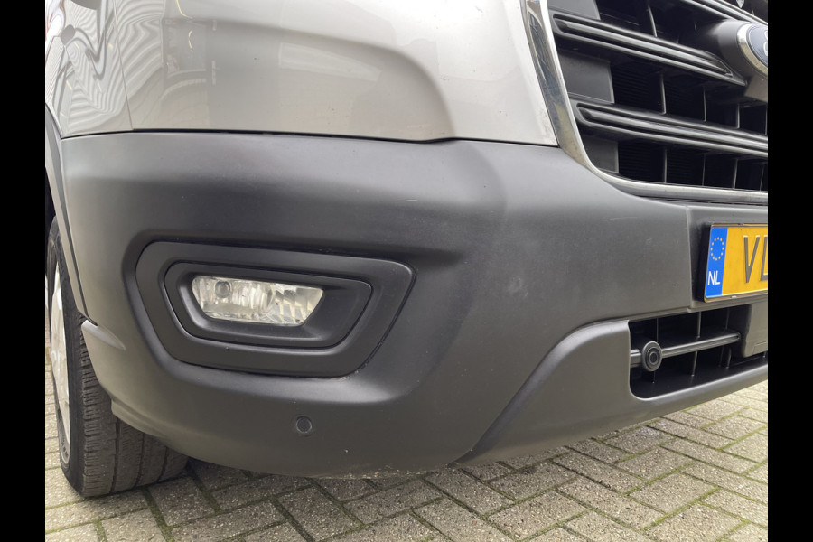 Ford Transit 310 2.0 TDCI 130pk / L3H2 Trend / volledig ingerichte Sortimo laadruimte met omvormer / vaste prijs rijklaar € 19.950 ex btw / lease vanaf € 336 / trekhaak / camera / airco / cruise / navi