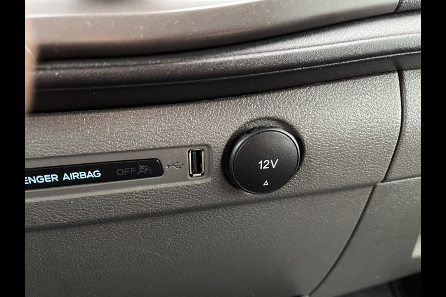 Ford Transit 310 2.0 TDCI 130pk / L3H2 Trend / volledig ingerichte Sortimo laadruimte met omvormer / vaste prijs rijklaar € 19.950 ex btw / lease vanaf € 336 / trekhaak / camera / airco / cruise / navi