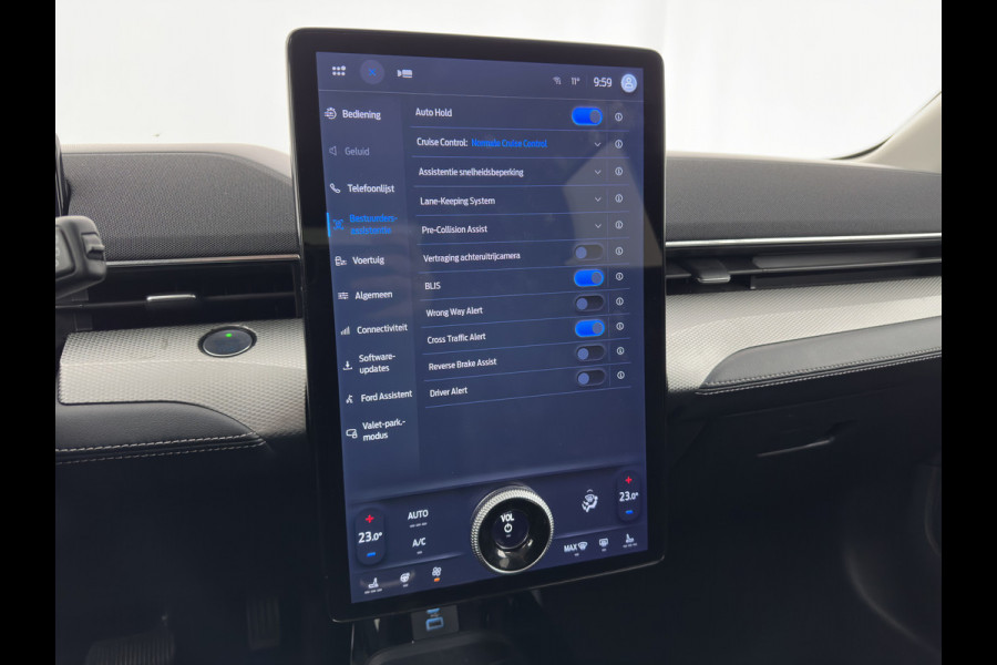 Ford Mustang Mach-E RWD 75 kWh (3-Fase) (INCL-BTW) Aut. *LUXURY-LEATHER | FULL-LED | DAB | DIGI-COCKPIT | KEYLESS | NAVI-FULLMAP | CARPLAY | HEATED-COMFORTSEATS | TOPVIEW | ADAPTIVE-CRUISE | PRIVACY-GLASS | 18'' ALU*