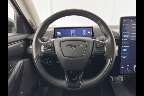 Ford Mustang Mach-E RWD 75 kWh (3-Fase) (INCL-BTW) Aut. *LUXURY-LEATHER | FULL-LED | DAB | DIGI-COCKPIT | KEYLESS | NAVI-FULLMAP | CARPLAY | HEATED-COMFORTSEATS | TOPVIEW | ADAPTIVE-CRUISE | PRIVACY-GLASS | 18'' ALU*